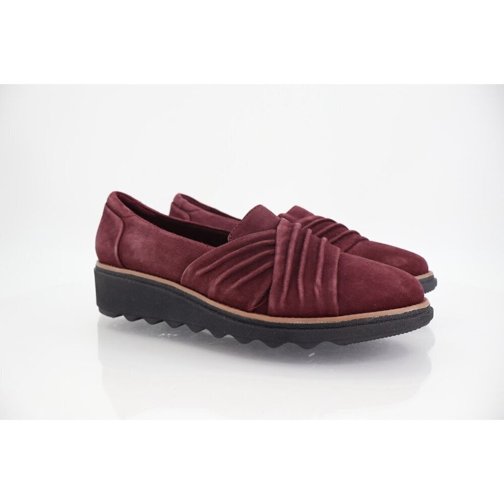 Clarks Women's Sharon Villa Slip On Shoe Size 7.5 Wedge Loafer Burgundy Suede